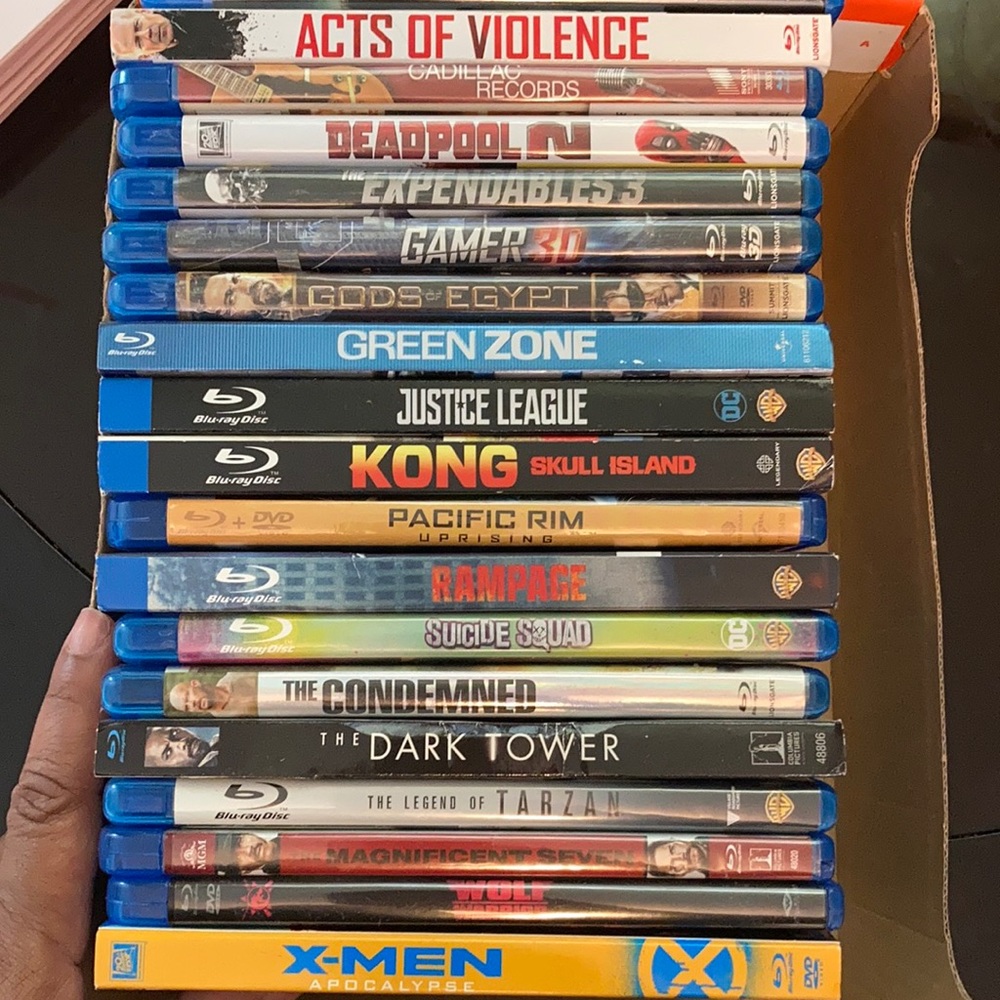19 Blue Ray Movies